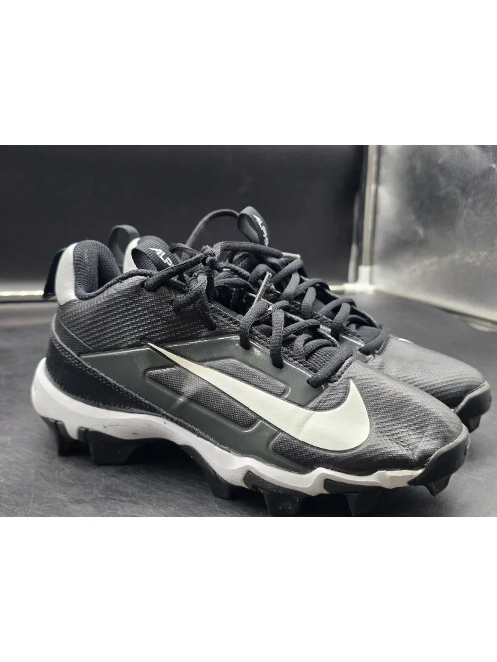 Nike Alpha Shoes Youth Size 3.5Y Black Baseball Cleats FQ4012-001 Stains